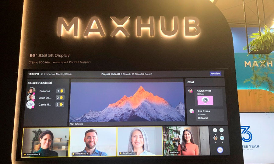 Сверхширокий дисплей MAXHUB UW92NA на выставке ISE 2024